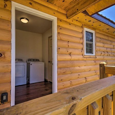 Bears Den Cabin With Porch About 5 Mi To Bryson City! Екстериор снимка