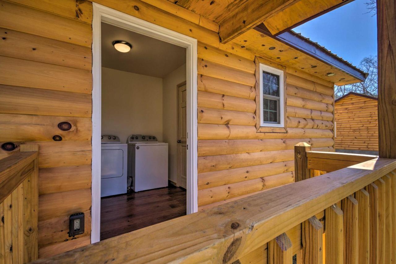 Bears Den Cabin With Porch About 5 Mi To Bryson City! Екстериор снимка